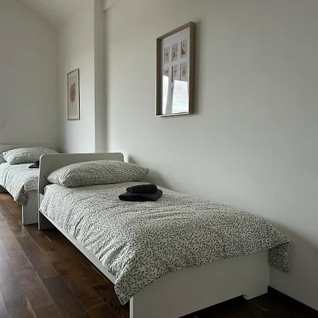 شقة 80 M2 With Balcony - Free Parking غيراسدورف بي فيين